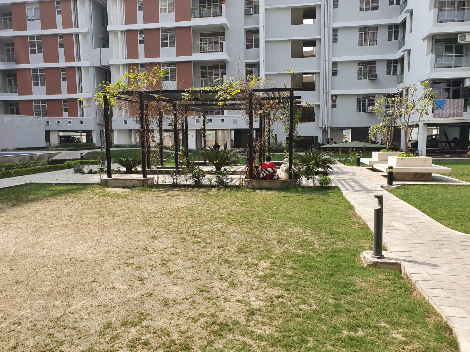 2BHK Furnished Apartment at RG Euphoria, Vrindavan Yojna, Lucknow